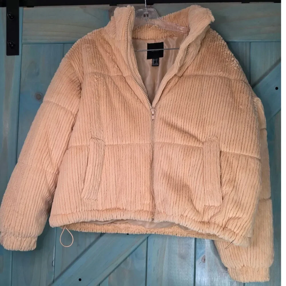 Forever 21 Buttery Yellow Corduroy Puffer Jacket Soft Plush,Textured Teddy Bear